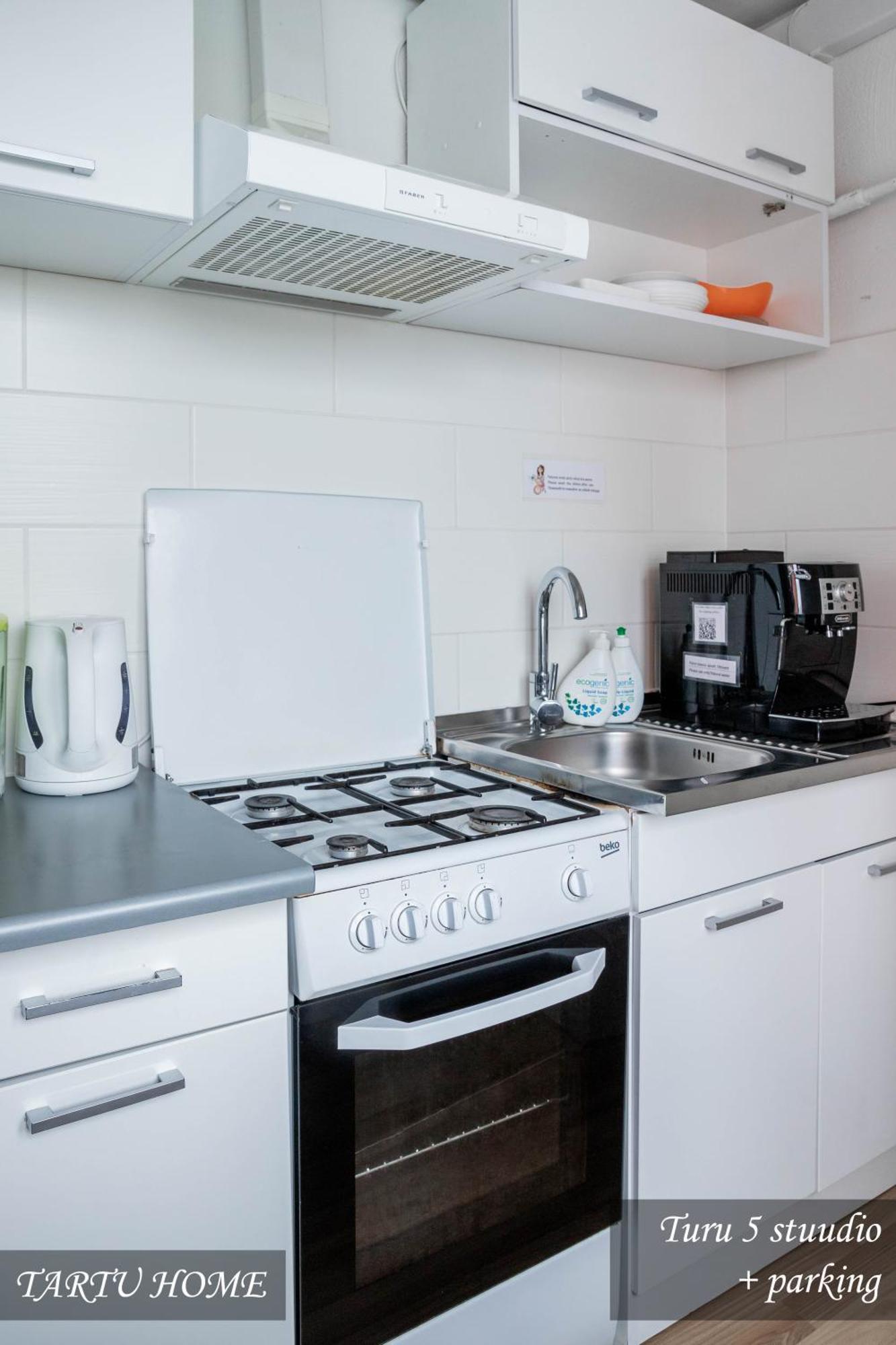 City Center Turu Str Apartments, Parking, Tartu Home Екстериор снимка